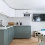 Daire Grands Boulevards 42 Cosy 1 Br-4p