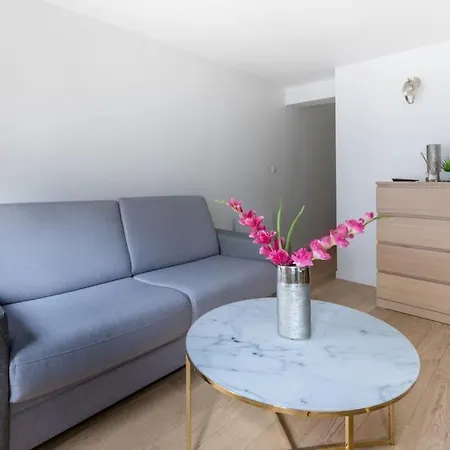Grands Boulevards 42 Cosy 1 Br-4p Apartment